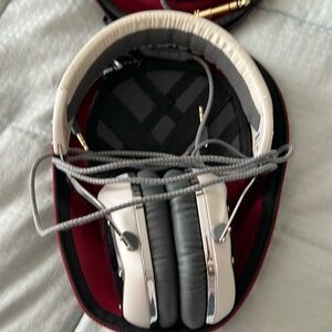 V-MODA  Cross-fade LP2 headphones w/case